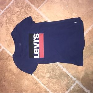 Levis shirt small